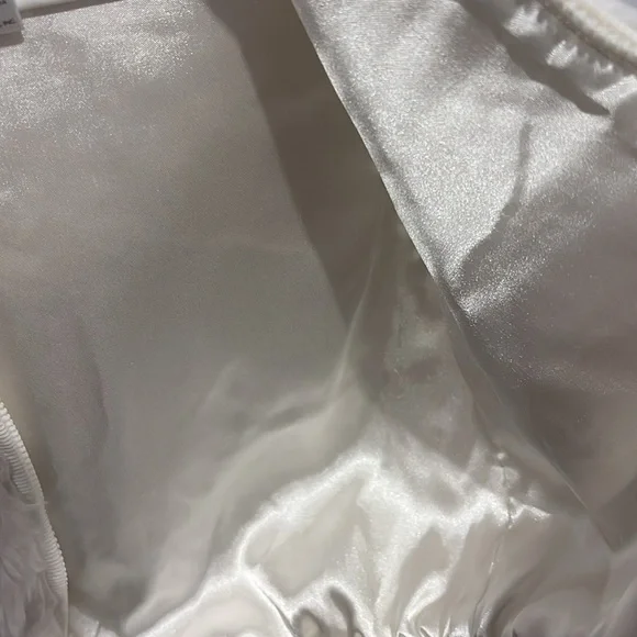 Gymboree Ivory Faux Fur Vest kids size L - Picture 6 of 6